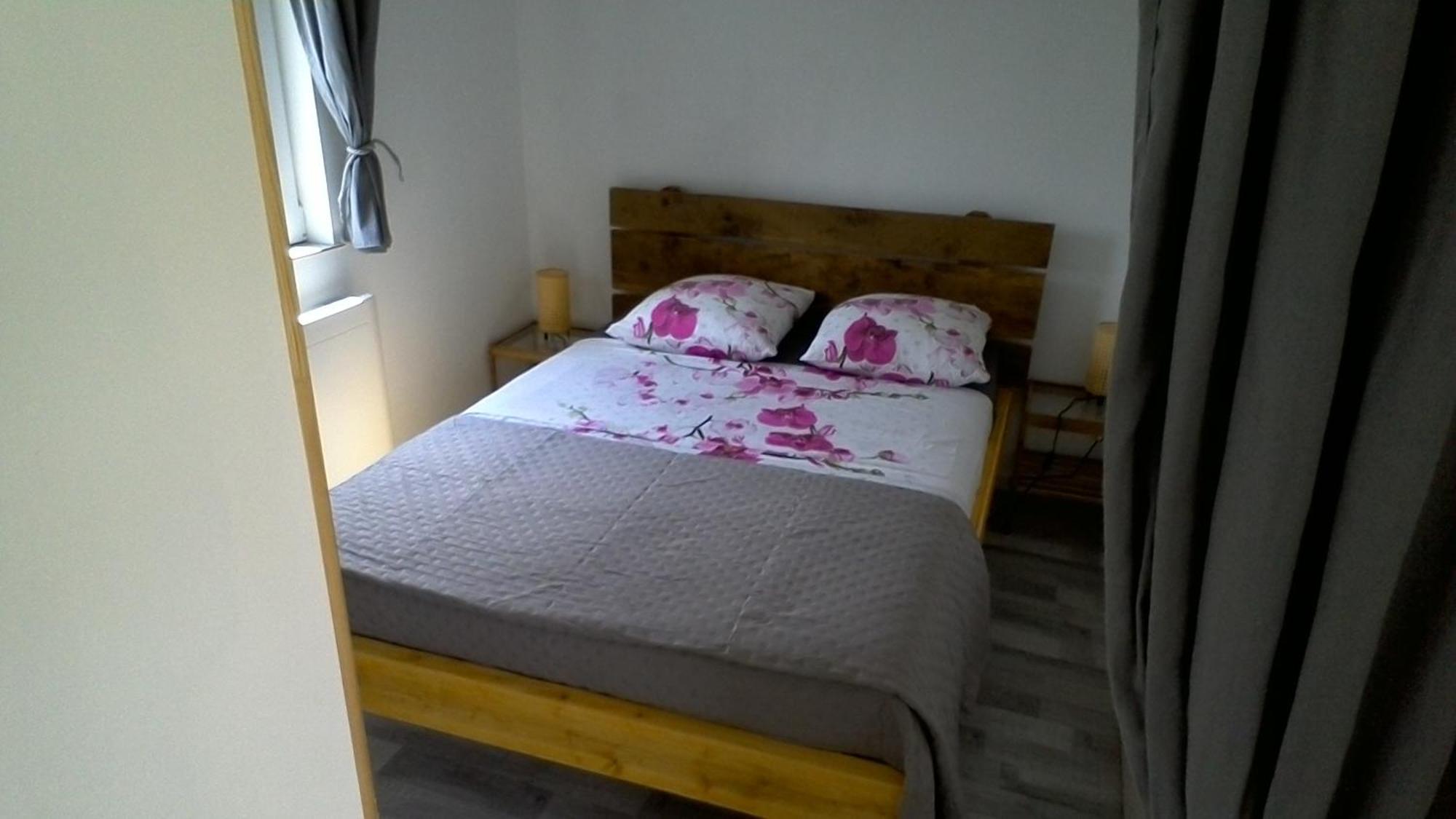 Chambres D'Hotes A La Campagne Senonches Екстер'єр фото